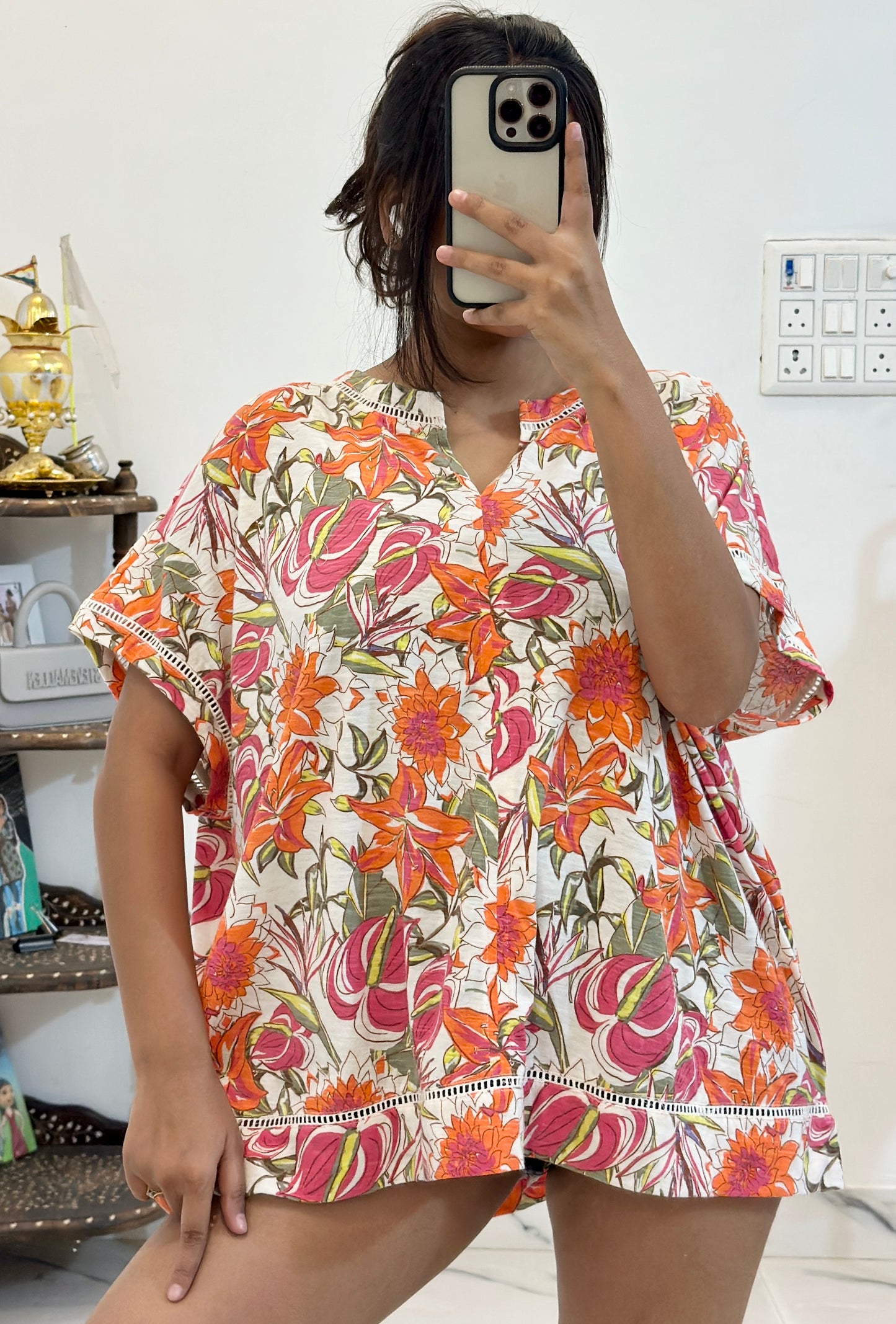 Pretty oversized top (42-44)