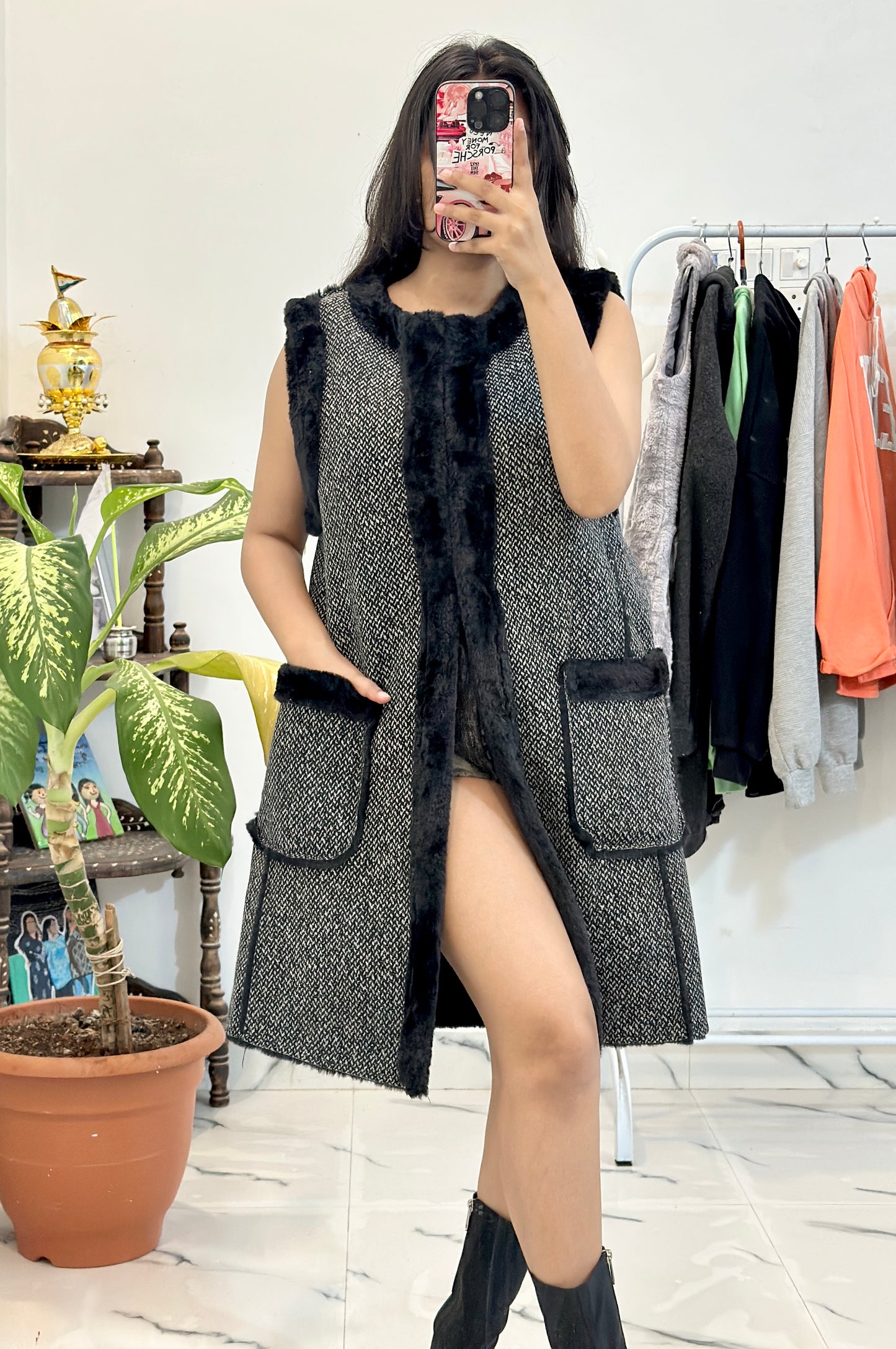 Top quality furr long coat (38-40)