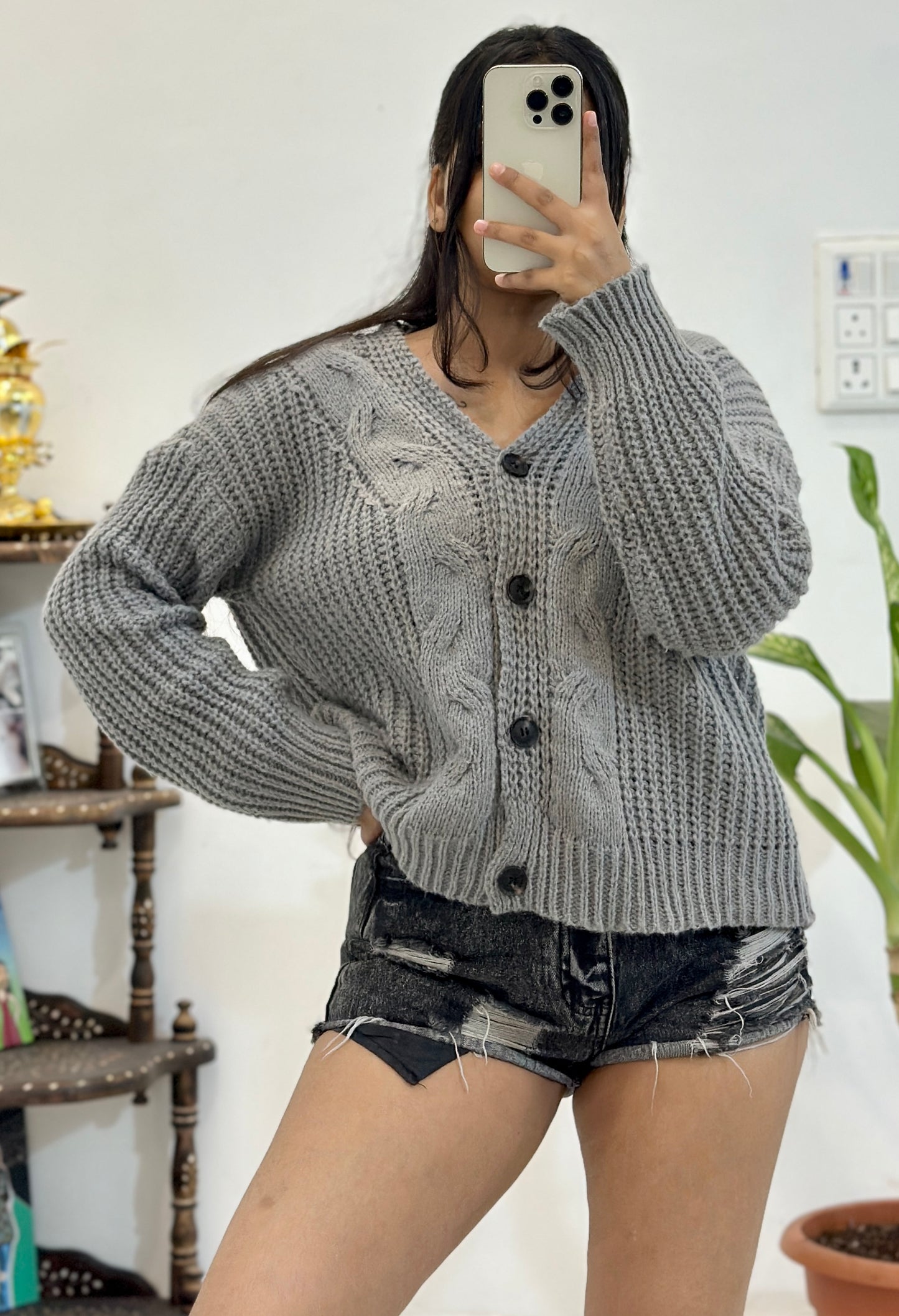 Korean cardigan (42-44)