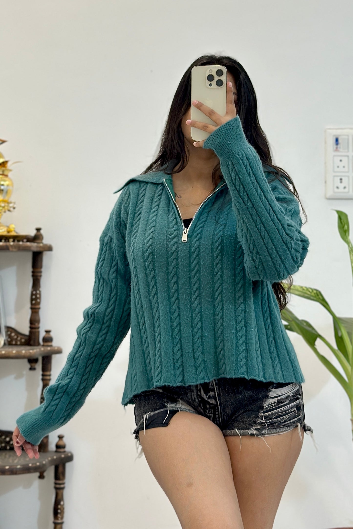 Korean oversized sweater (38-40)