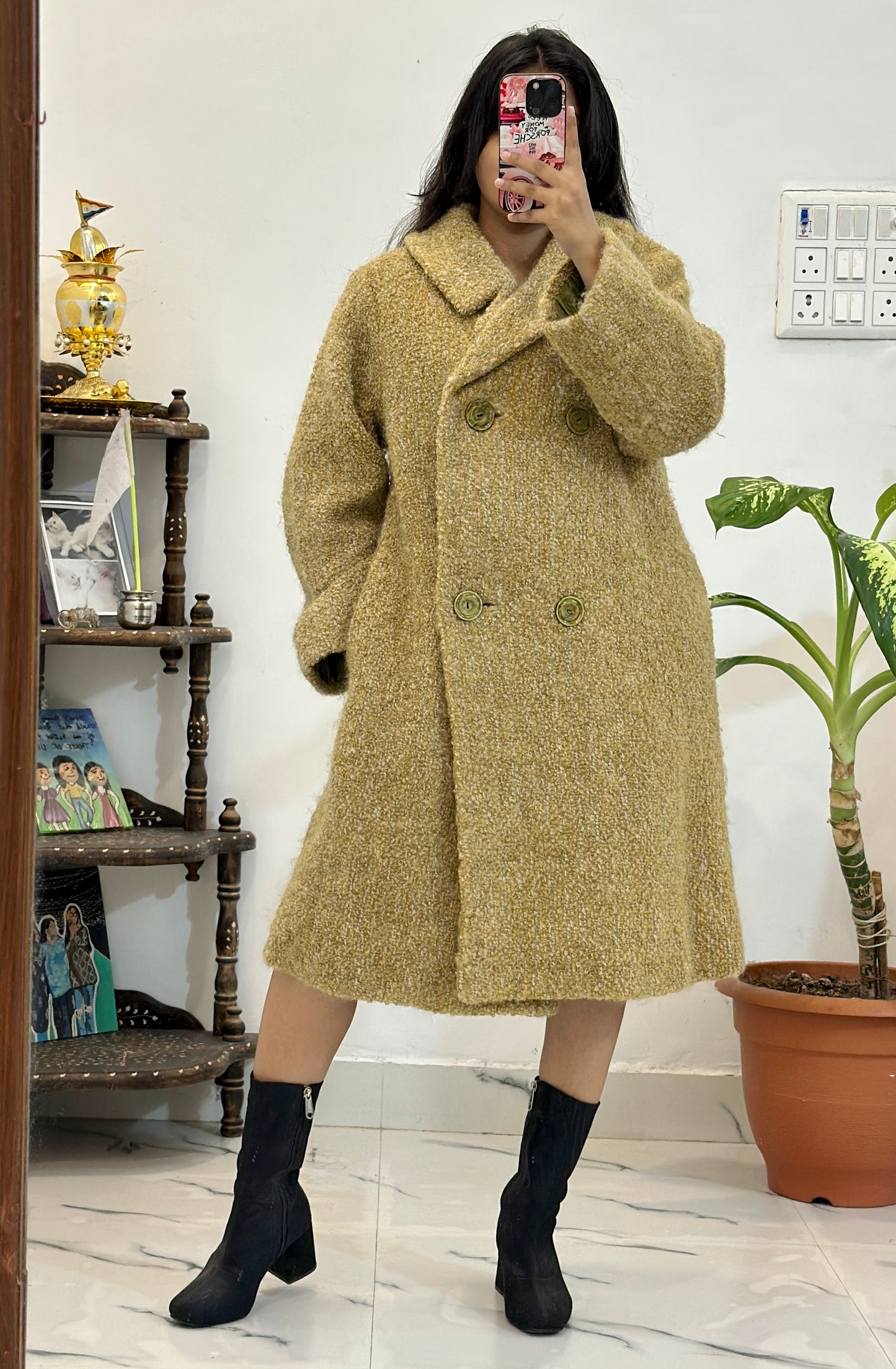 long heavy coat (Upto 40)