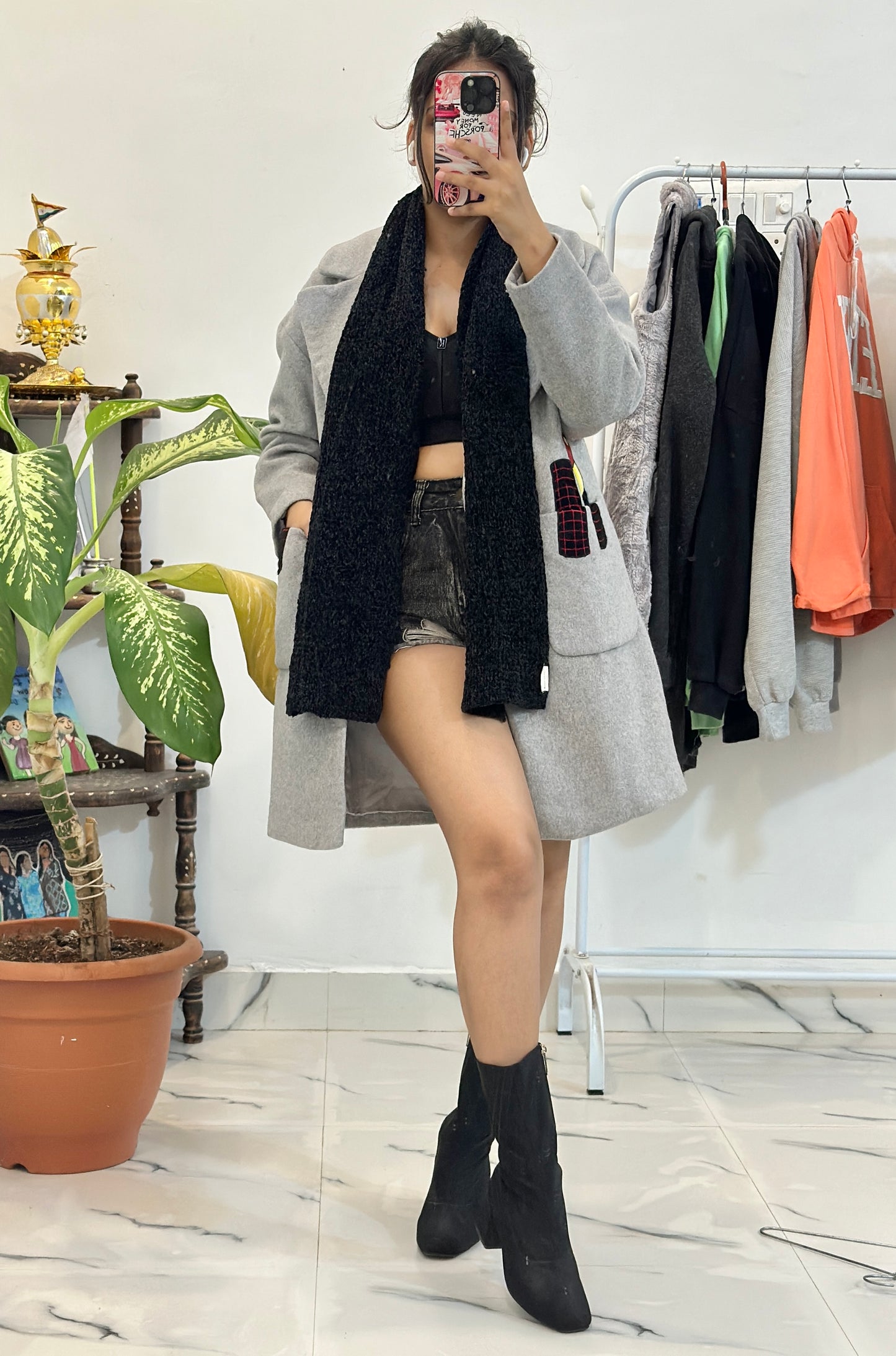 Heavy long coat with scarf (34-36)