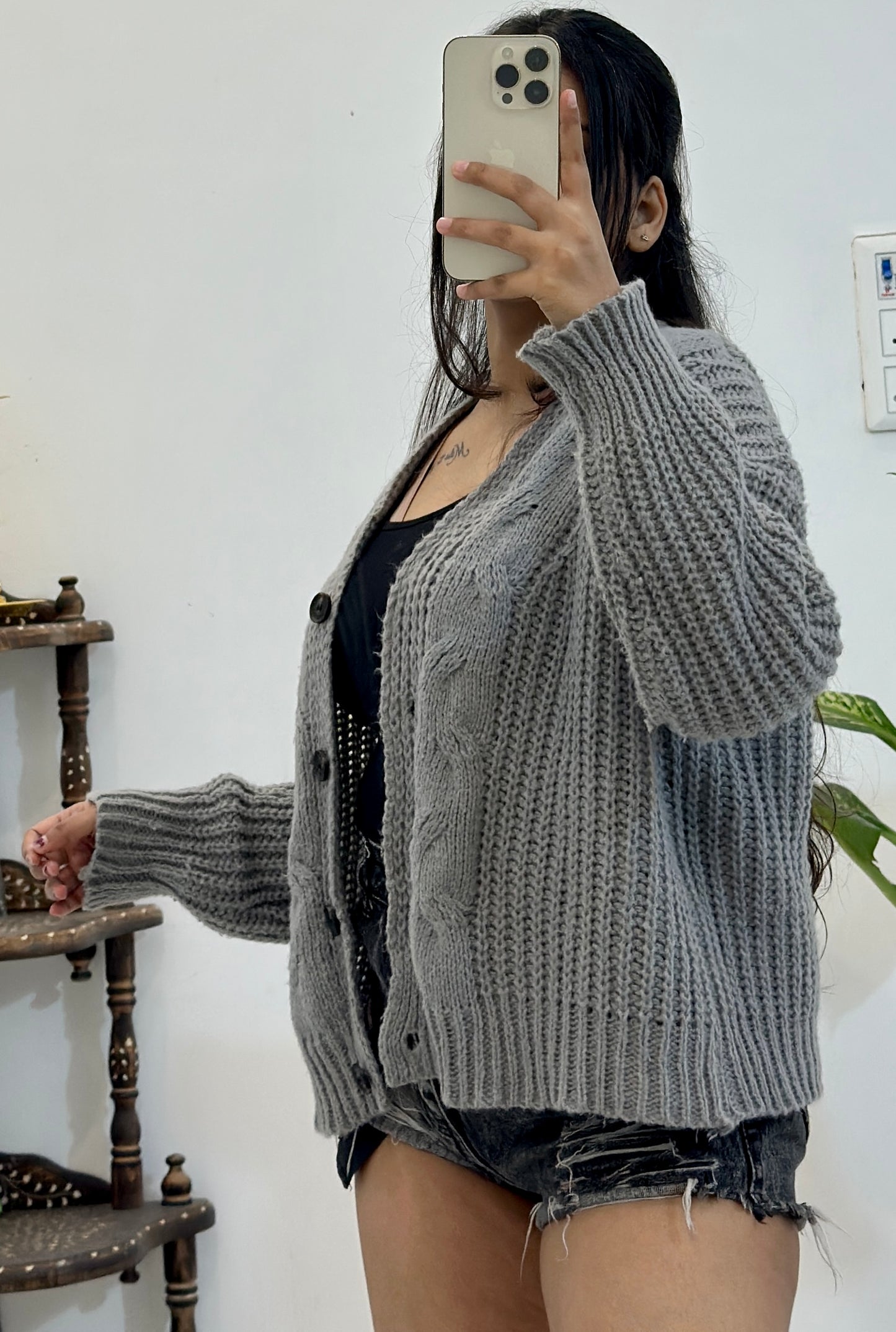 Korean cardigan (42-44)