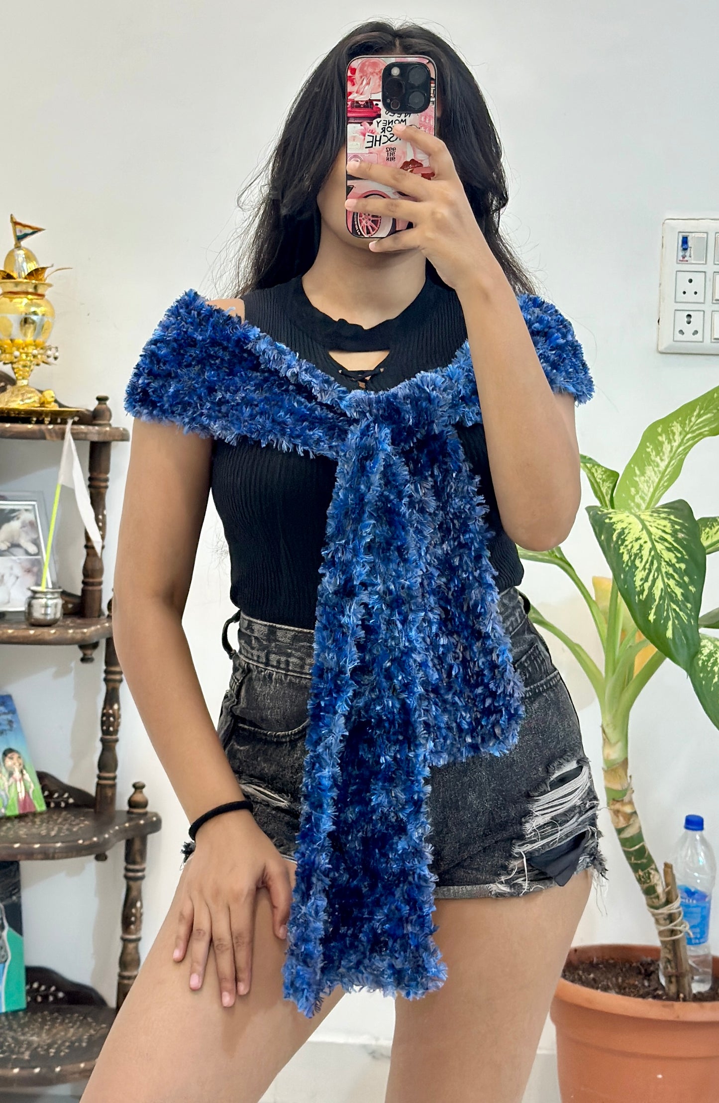 Woollen furry scarf