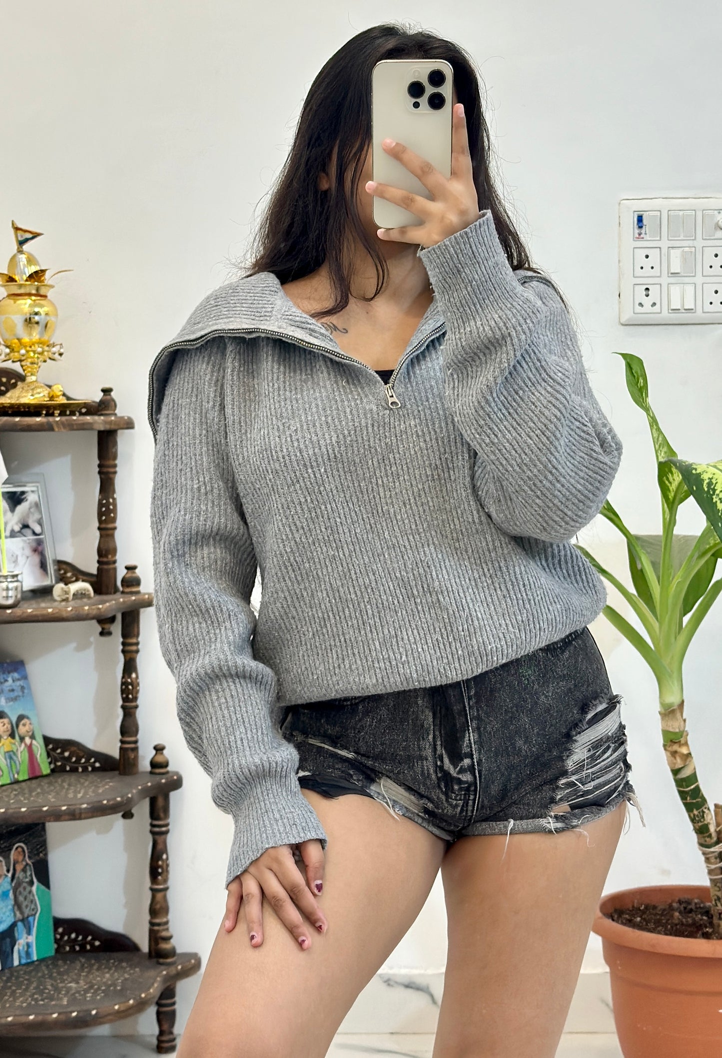 Grey zipper sweater (40-42)