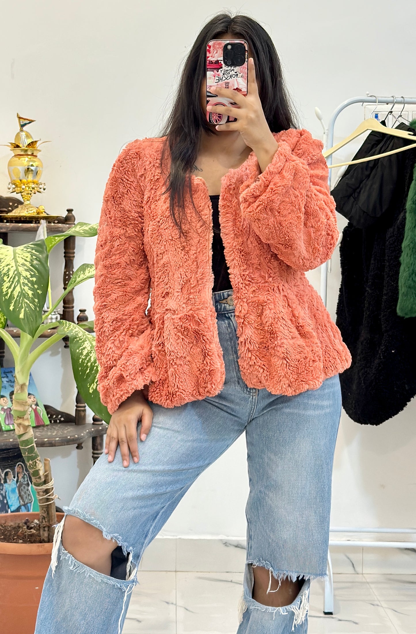 Pretty soft Furry jacket (S/M)