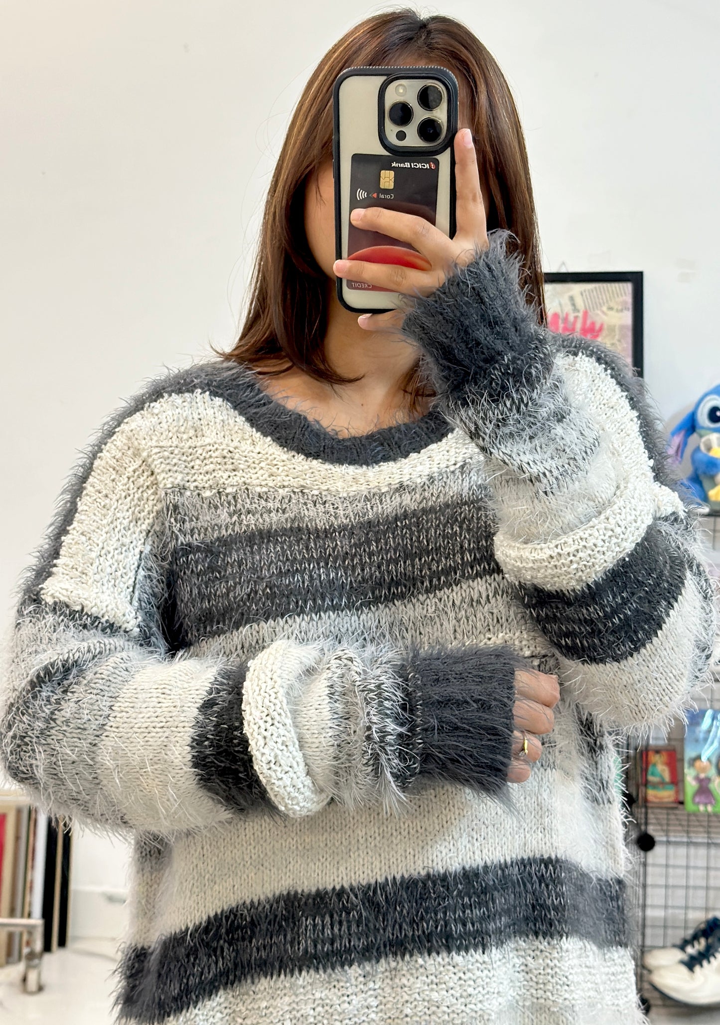 Korean furry sweater (38-40)