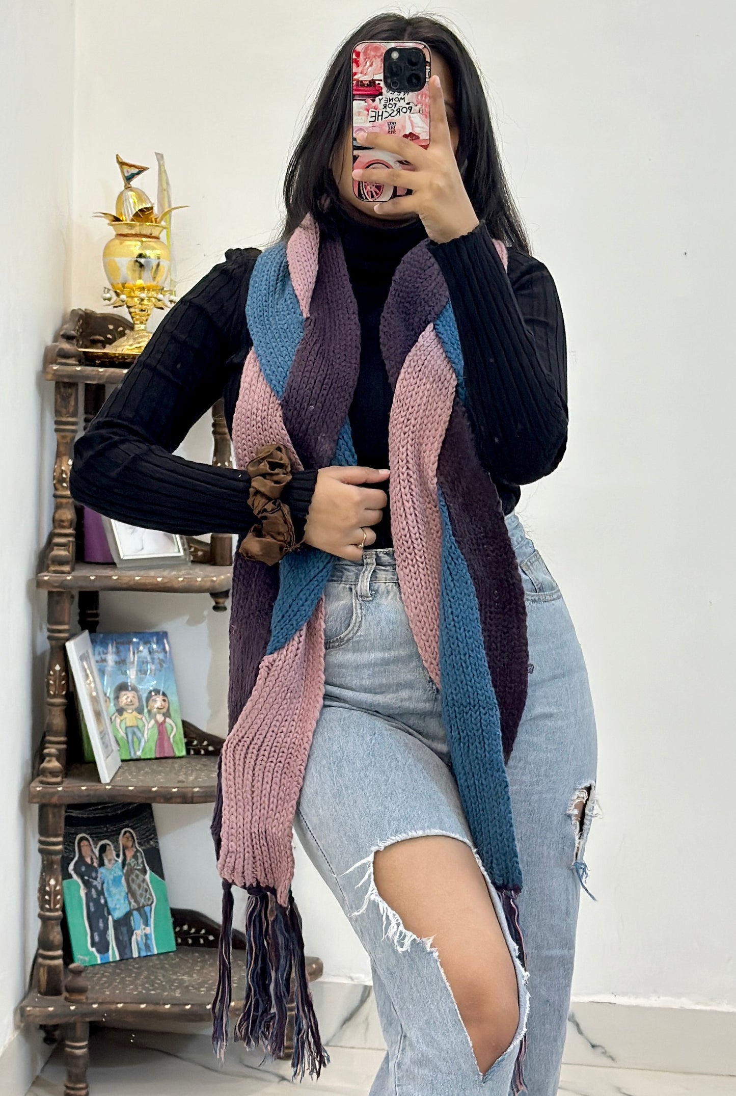 Woollen pretty muffler