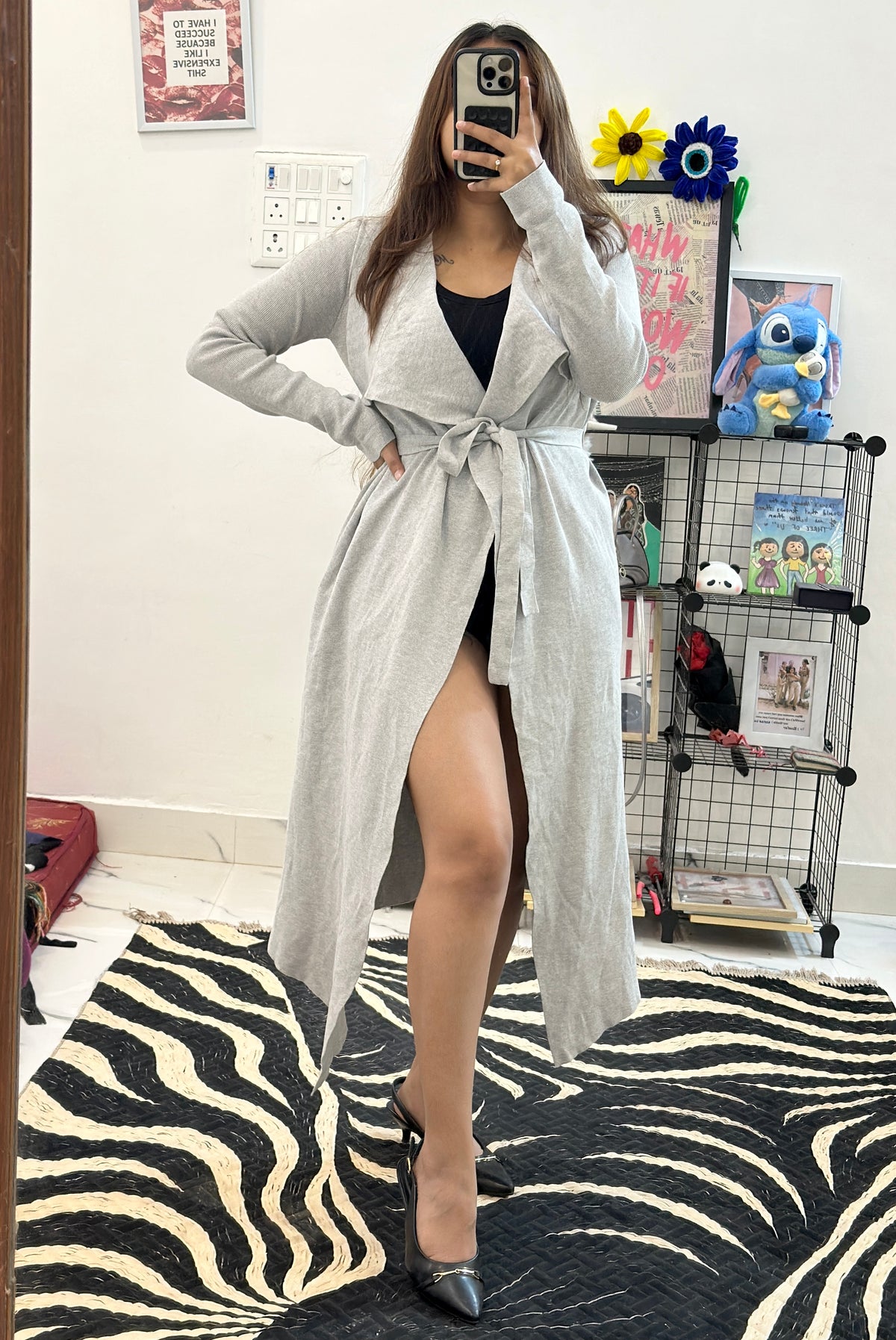 Woollen long shrug (34-36)