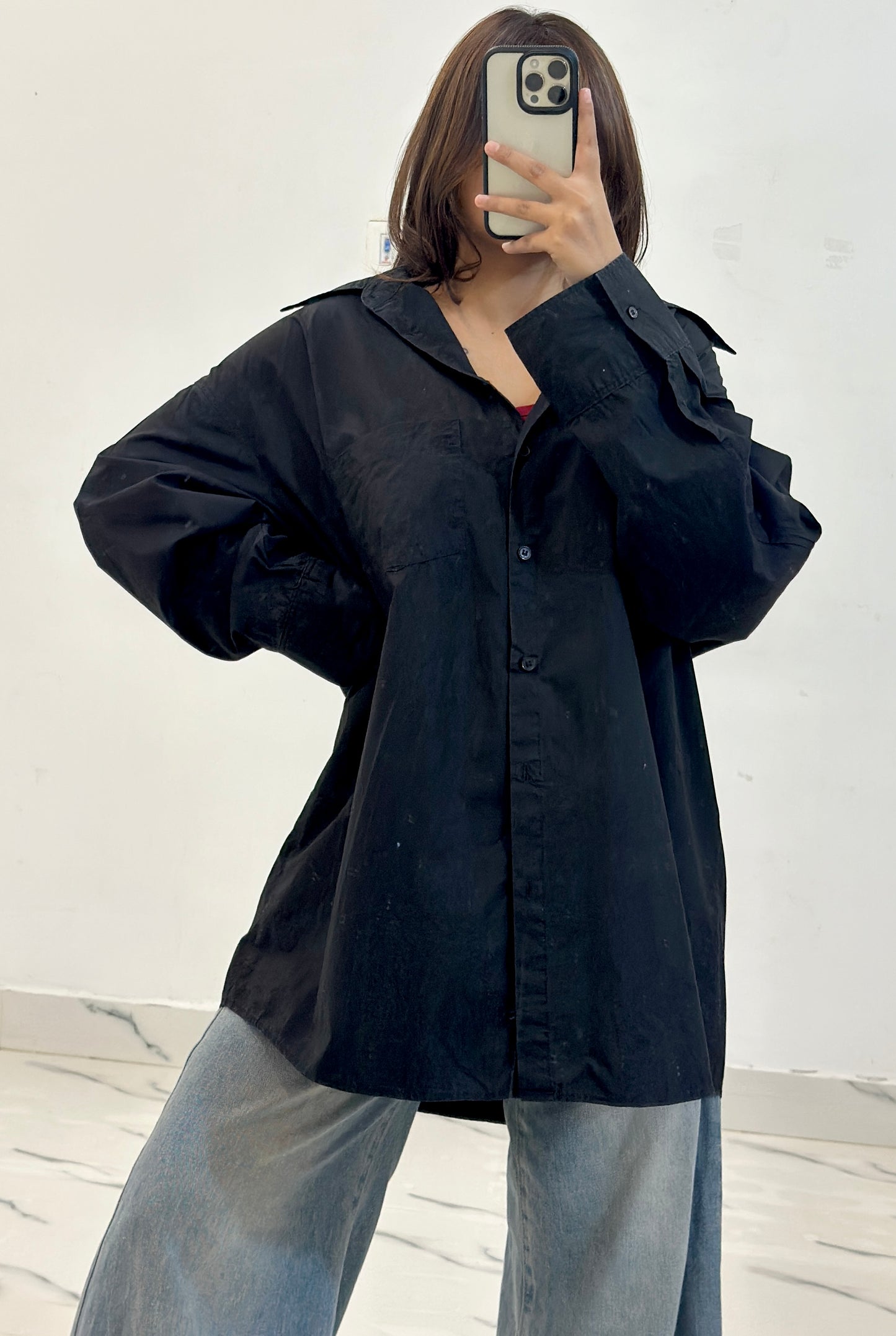Oversized black shirt (42-44)