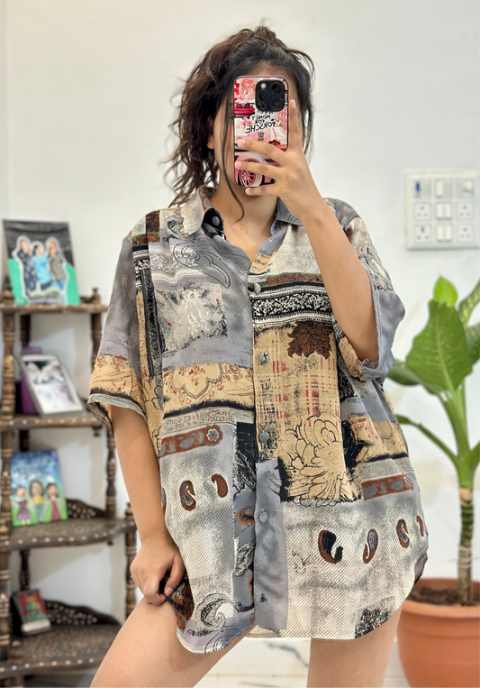 Vintage oversized shirt (42-44)