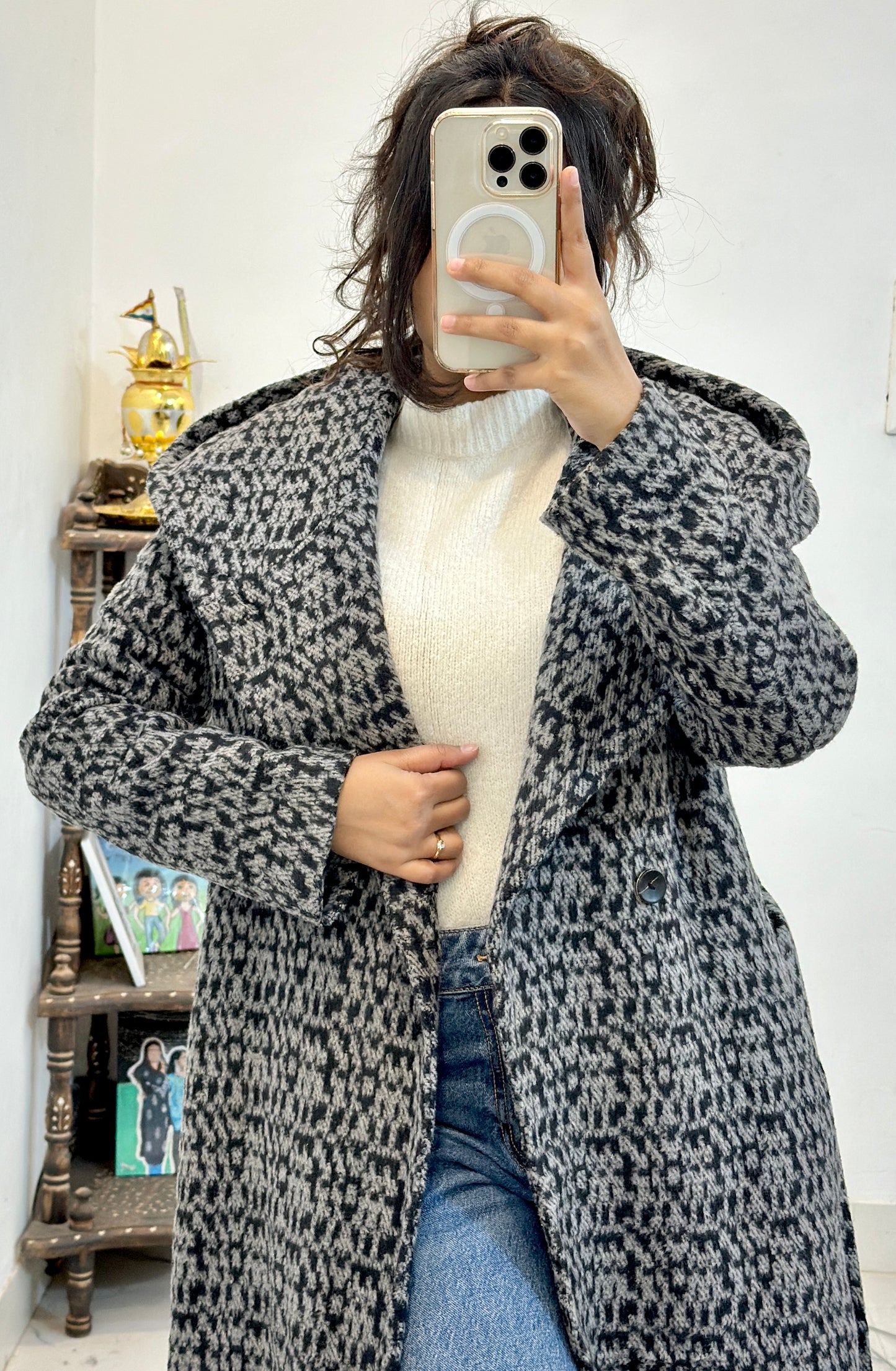 Heavy long hooded coat (34-36)