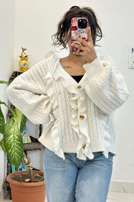 White Korean sweater (44-46)