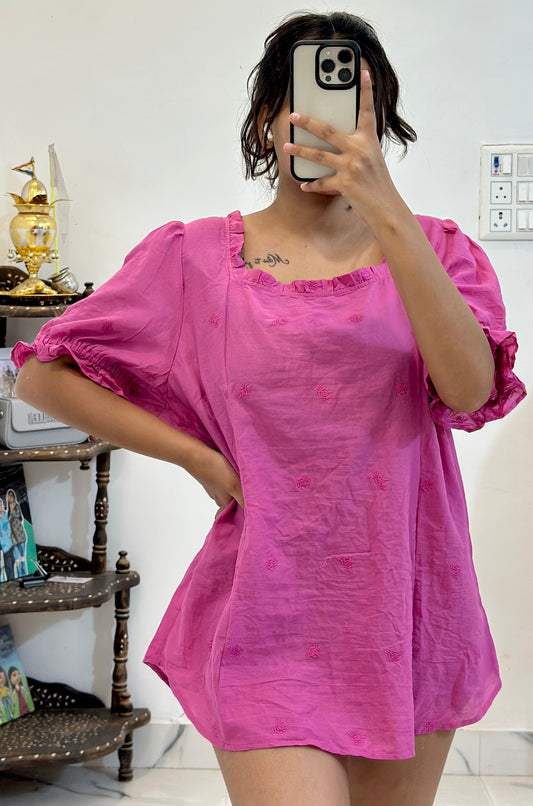 Pretty oversized cotton top (42-44)