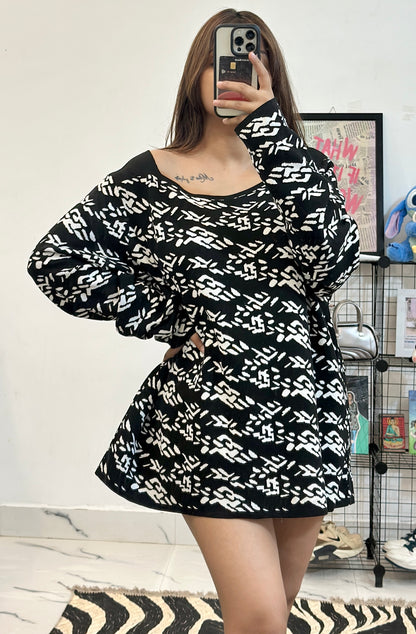 Oversized Korean sweater (46-48)
