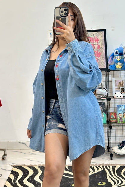 Oversized embroidered denim shirt 42-44