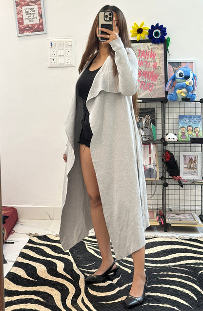 Woollen long shrug (34-36)