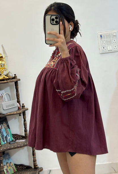 Oversized embroidered top (40-42)