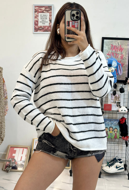 Oversized Korean sweater (40-42)