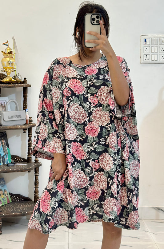 Plus size top (54-58)