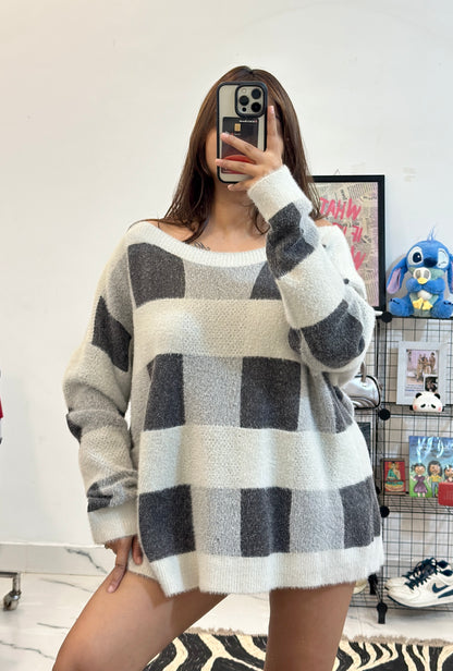 Oversized Korean furry sweater (46-48)