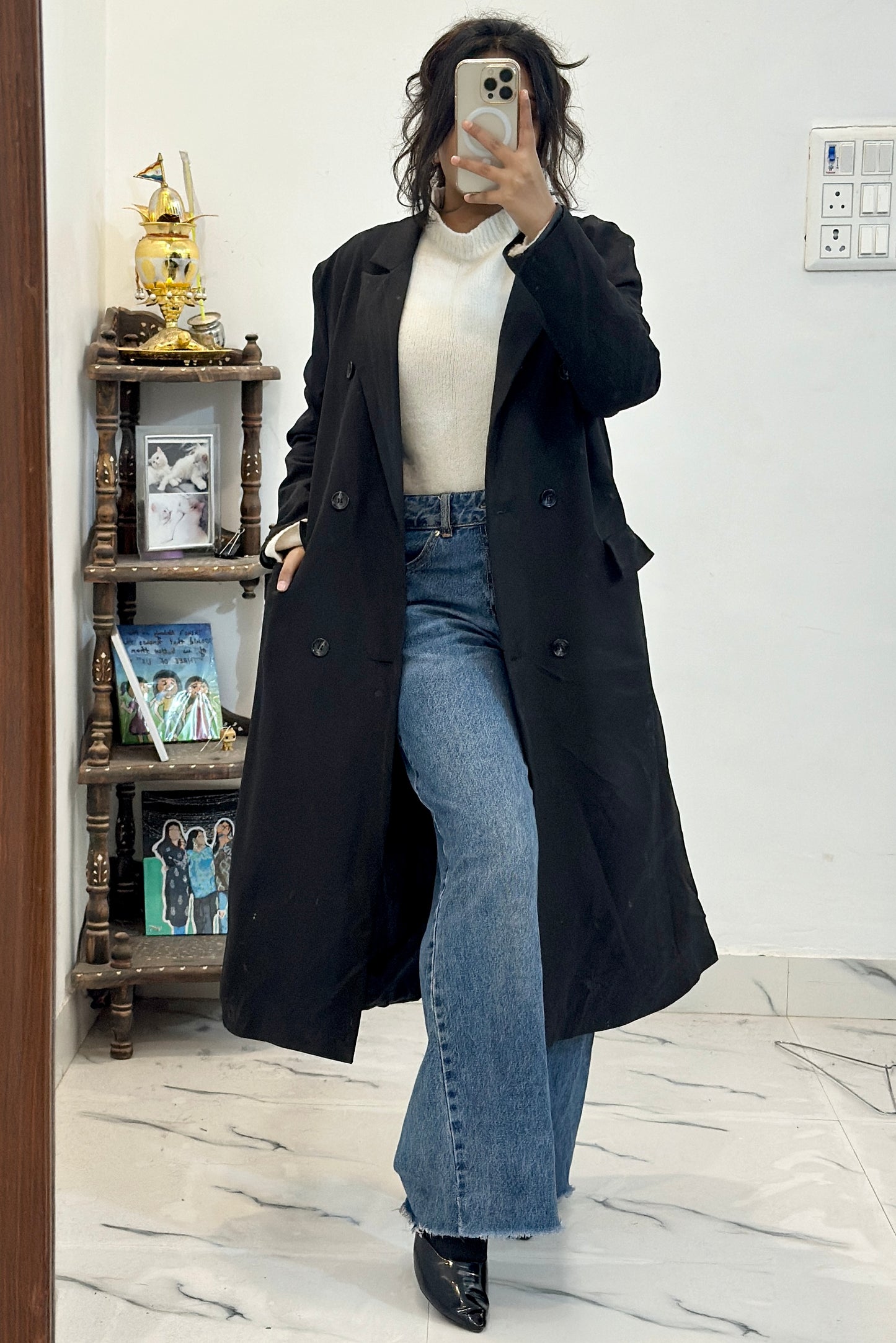 Black trench coat (34-36)