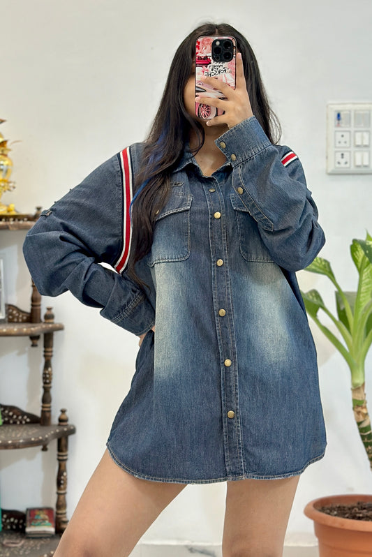 Oversized denim shirt (40-42)