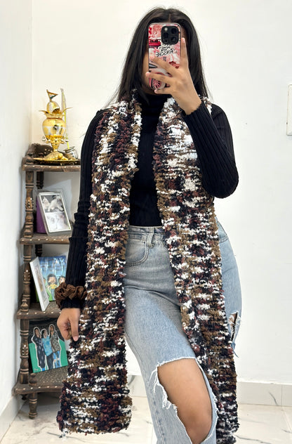 Woollen pretty muffler