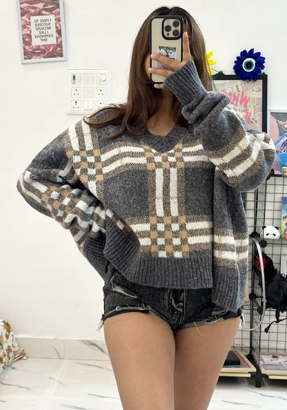 Oversized Korean sweater (upto 50)