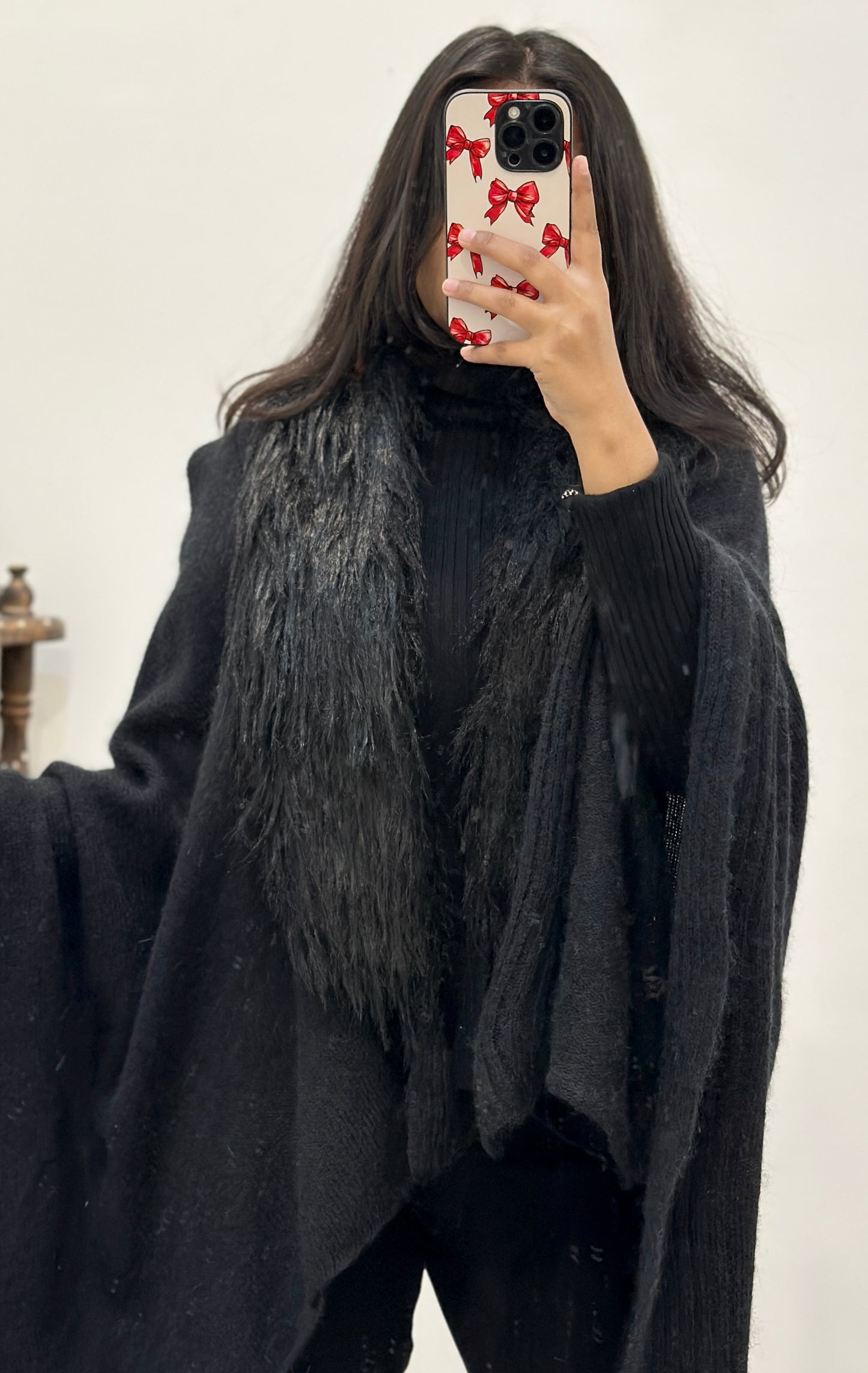 Black fur Woollen shawl