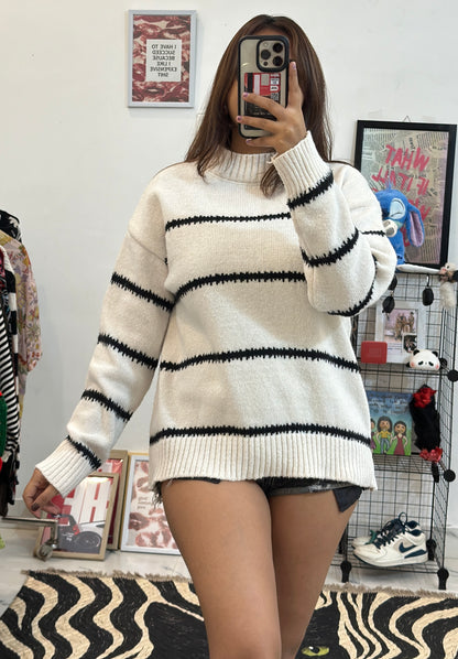 Oversized Korean sweater (38-40)