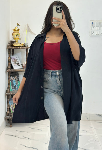 Oversized black shirt (44-46)