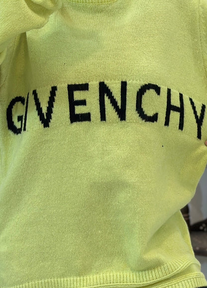 Oversized sweater (40-42)