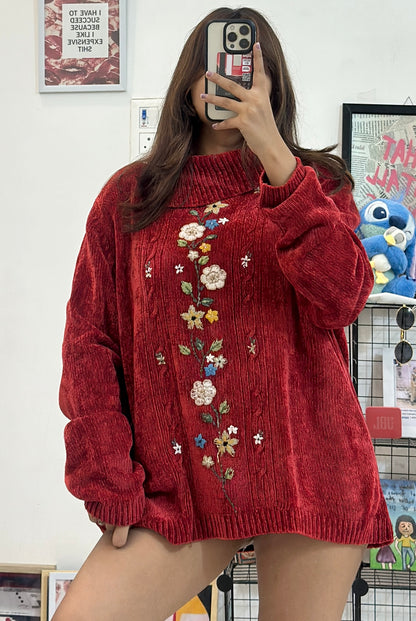 Pretty embroidered sweater (44-46)