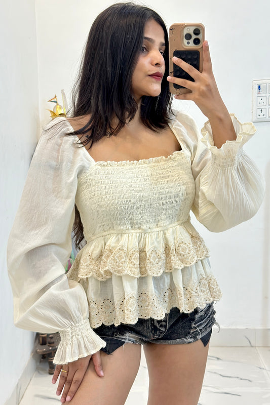 Very pretty top (36-40)