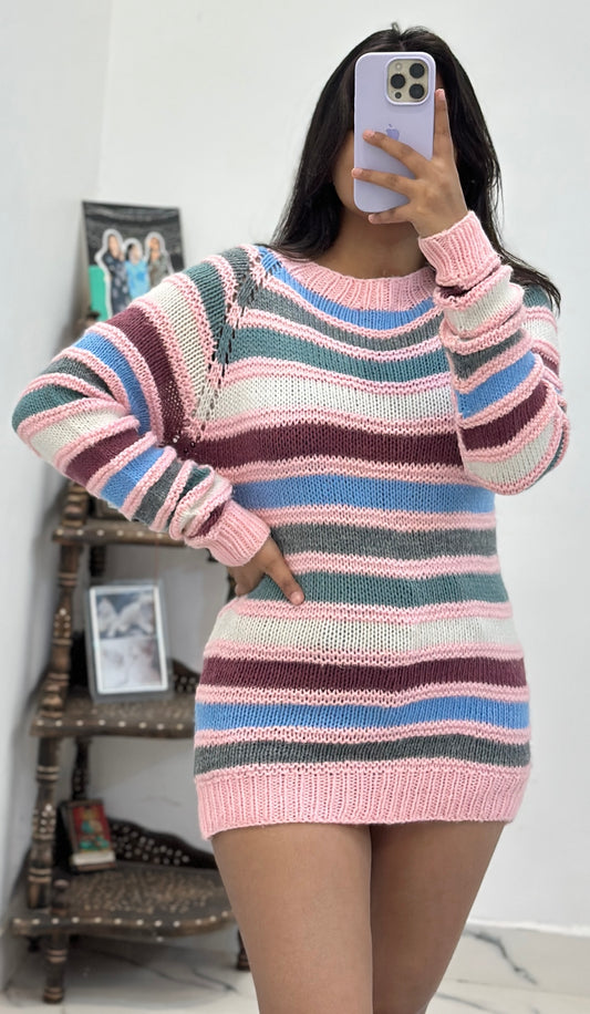 Pretty pullover (34-36 busts)