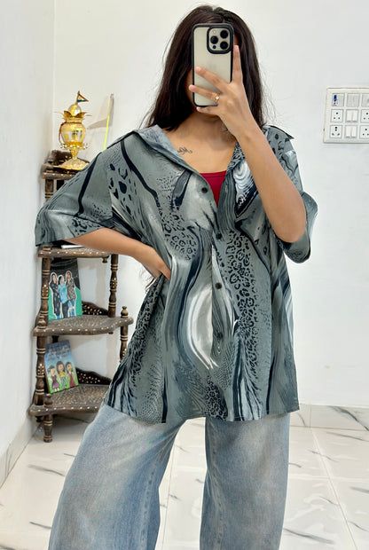 Oversized vintage shirt (42-44)