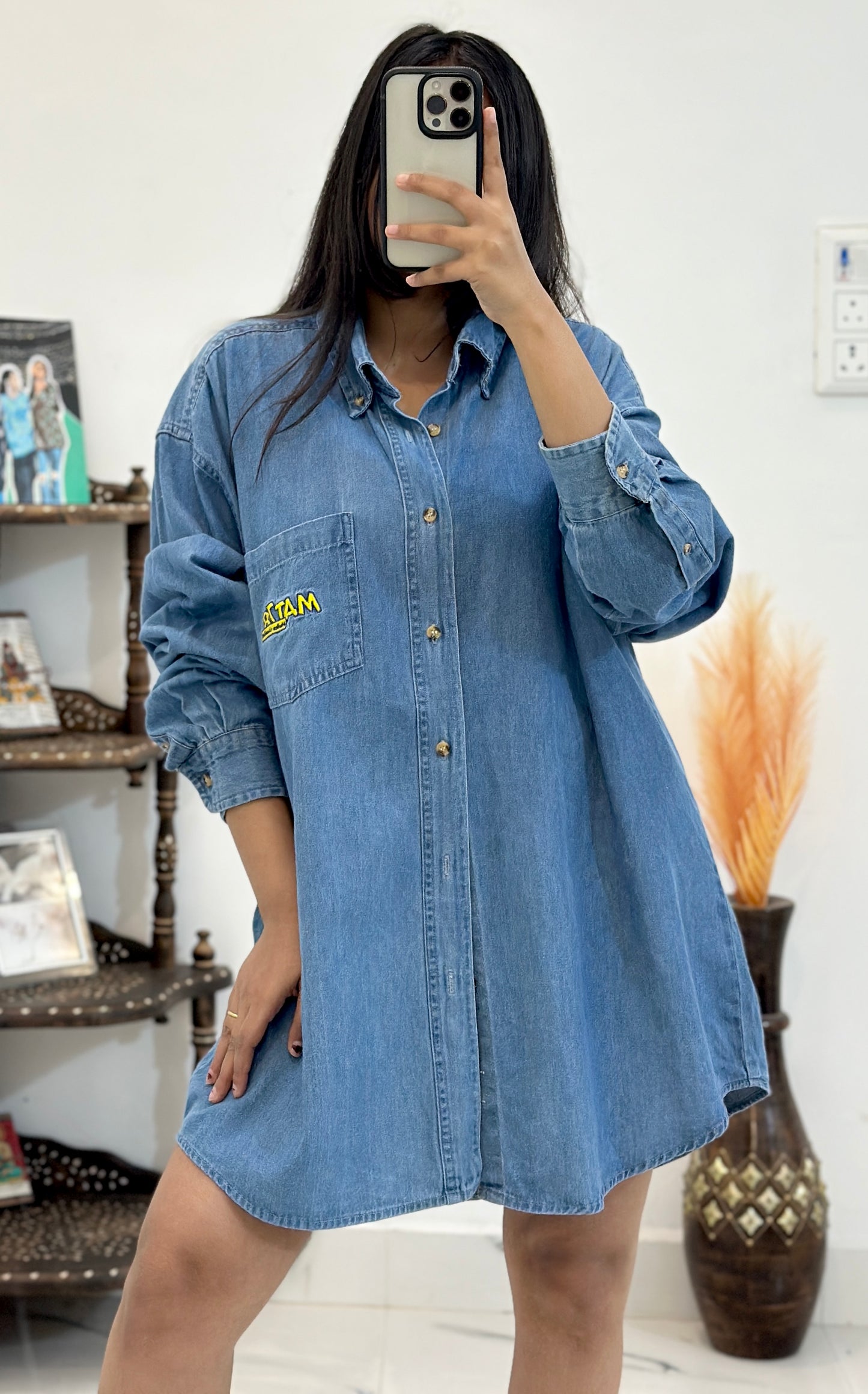 Oversized denim shirt (42-44)