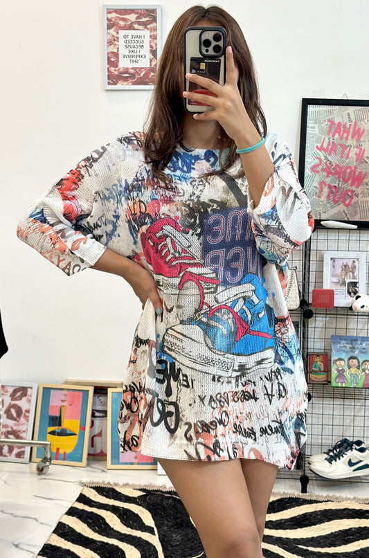 Oversized Korean top (34-36)