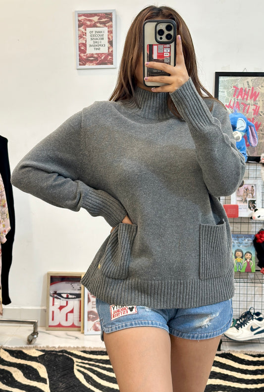 Oversized sweater (38-40)