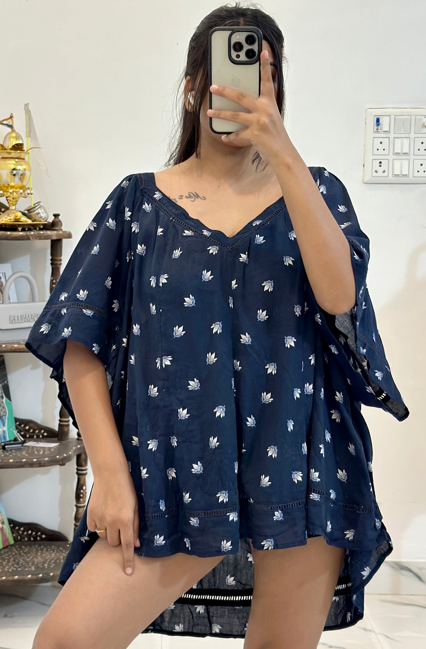 Oversized cotton top (48-50)