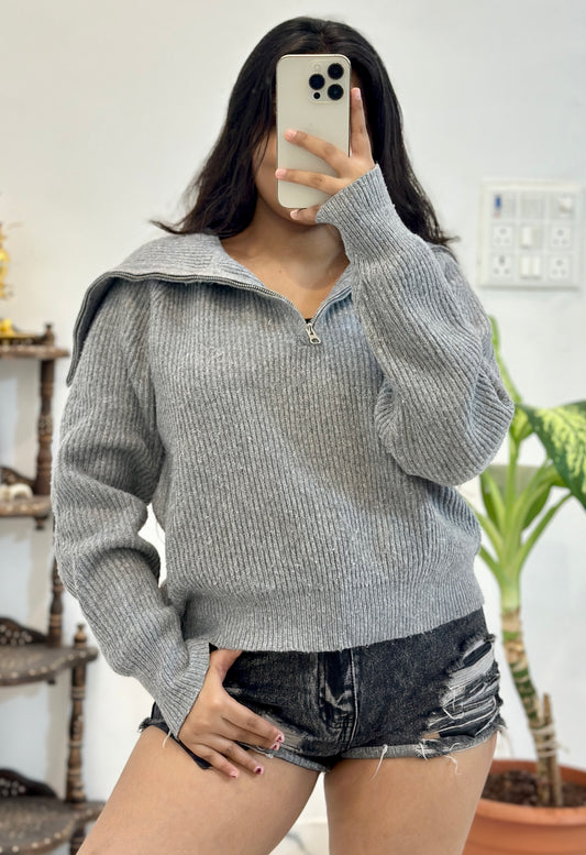 Grey zipper sweater (40-42)