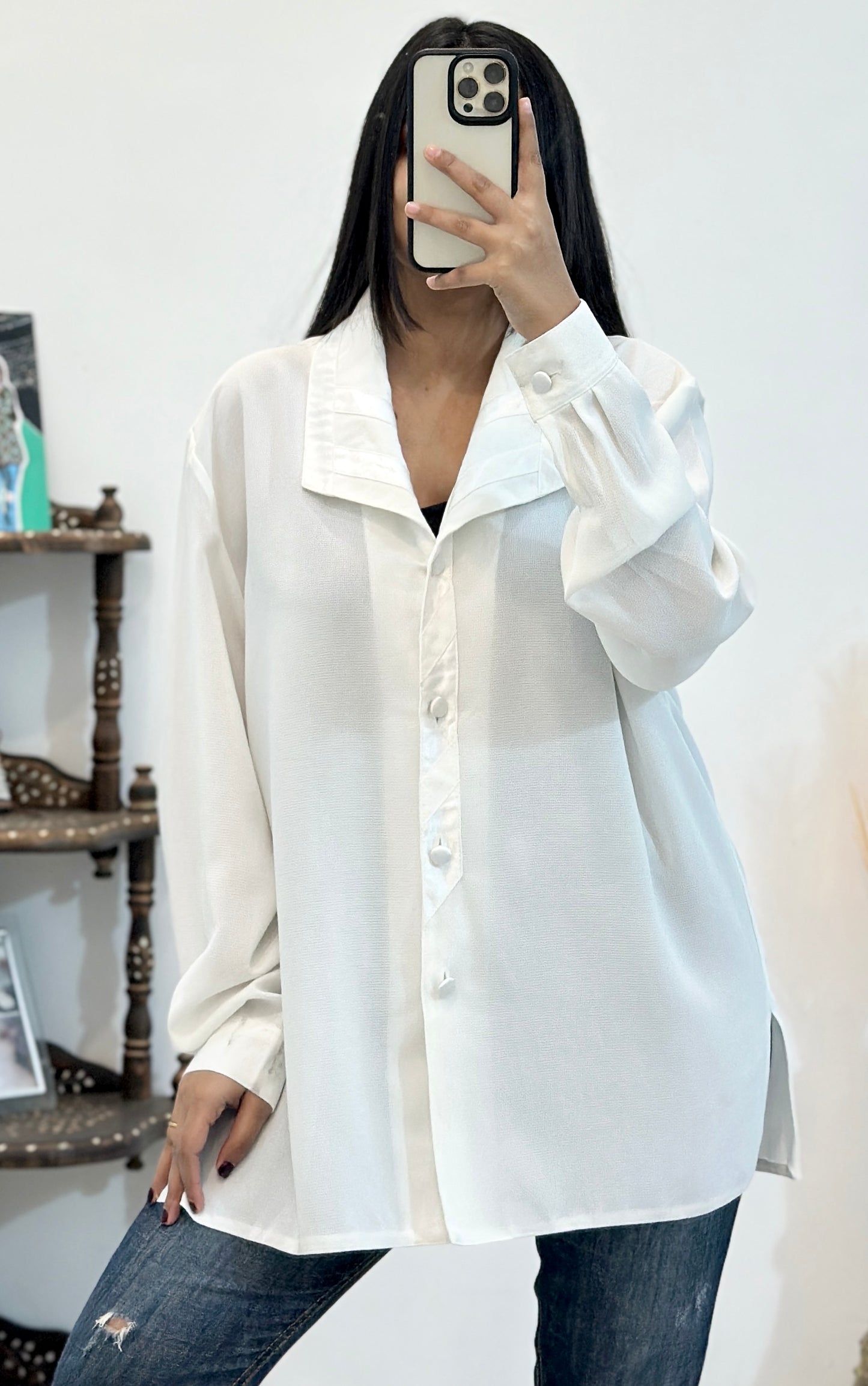 Pretty white oversized shirt (42-44 busts)