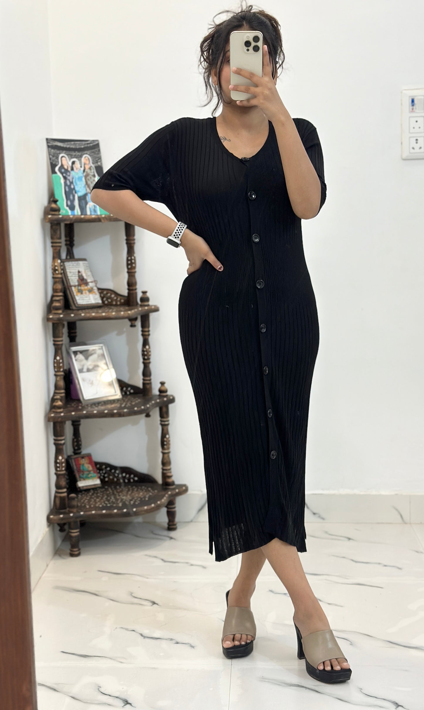 Black long dress (38-40)