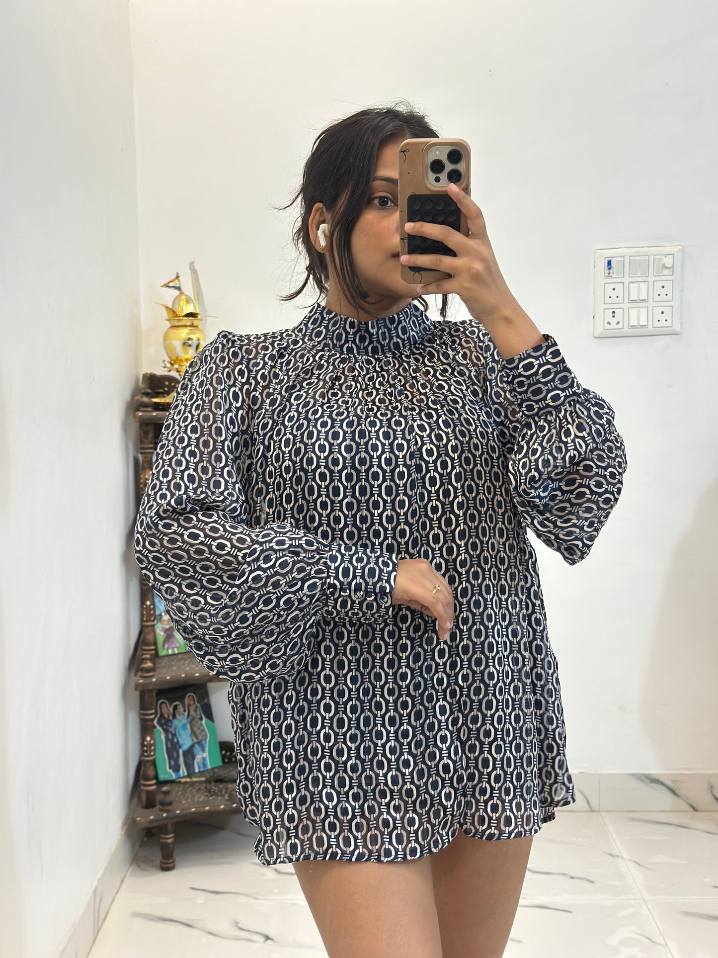 Oversized pretty top (40-42)