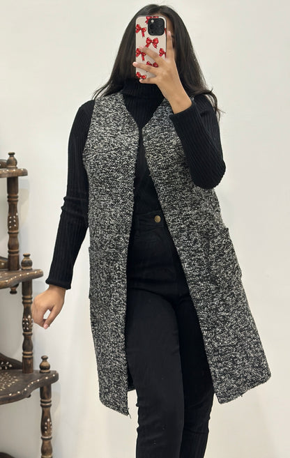 Woollen shrug (32-34)