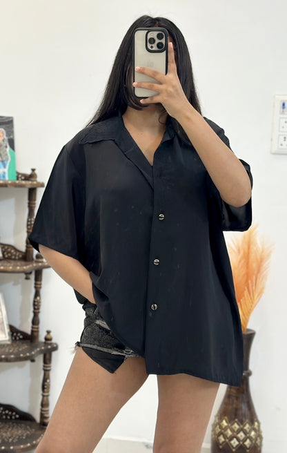 Oversized black shirt (40-42)