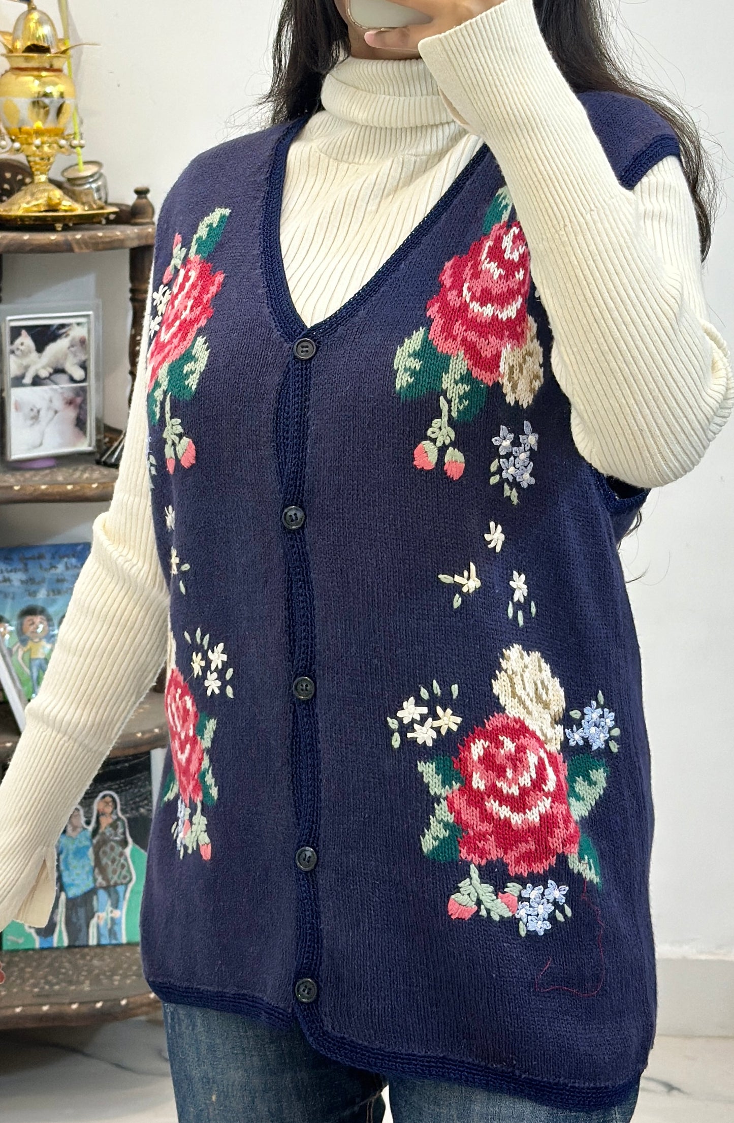Pretty embroidered vest (42-44)