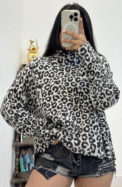 Korean oversized sweater (44-46)
