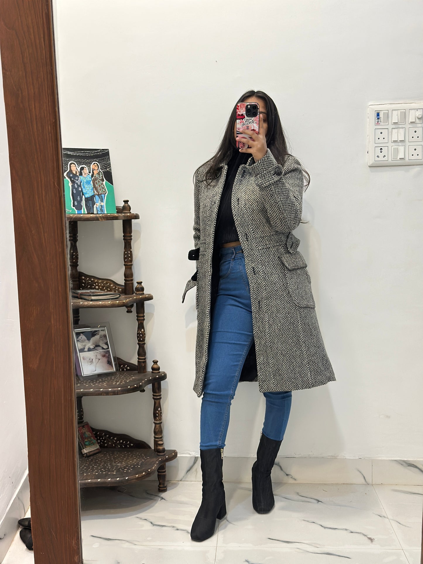 Grey heavy coat (32 busts)